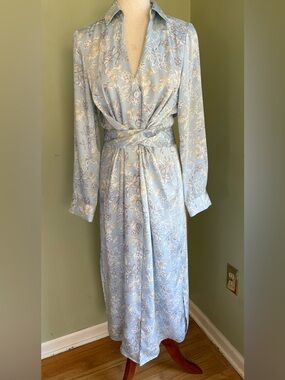 NWT Zara silky blue maxi shirtdress w/tie detail/side slits. Size M. Gorgeous